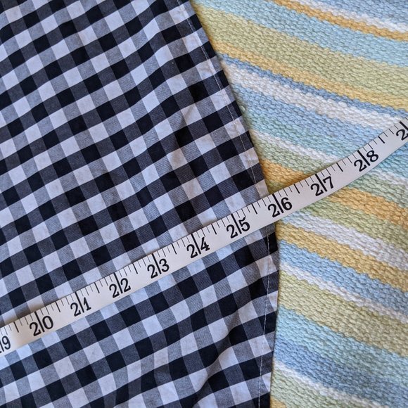 ⭐ Vineyard Vines Black and White Gingham Popover size 2 - Picture 6 of 13
